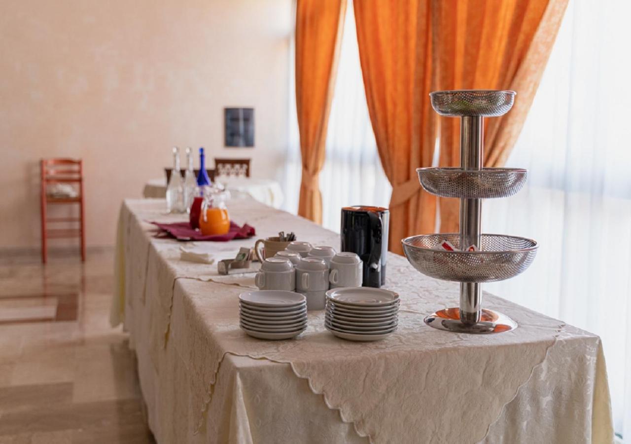 Hotel Villa Delle Rose Oristano Eksteriør billede
