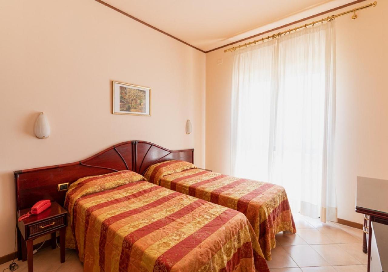 Hotel Villa Delle Rose Oristano Eksteriør billede