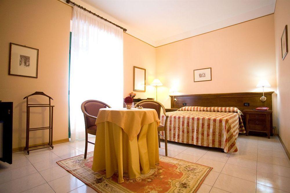 Hotel Villa Delle Rose Oristano Eksteriør billede