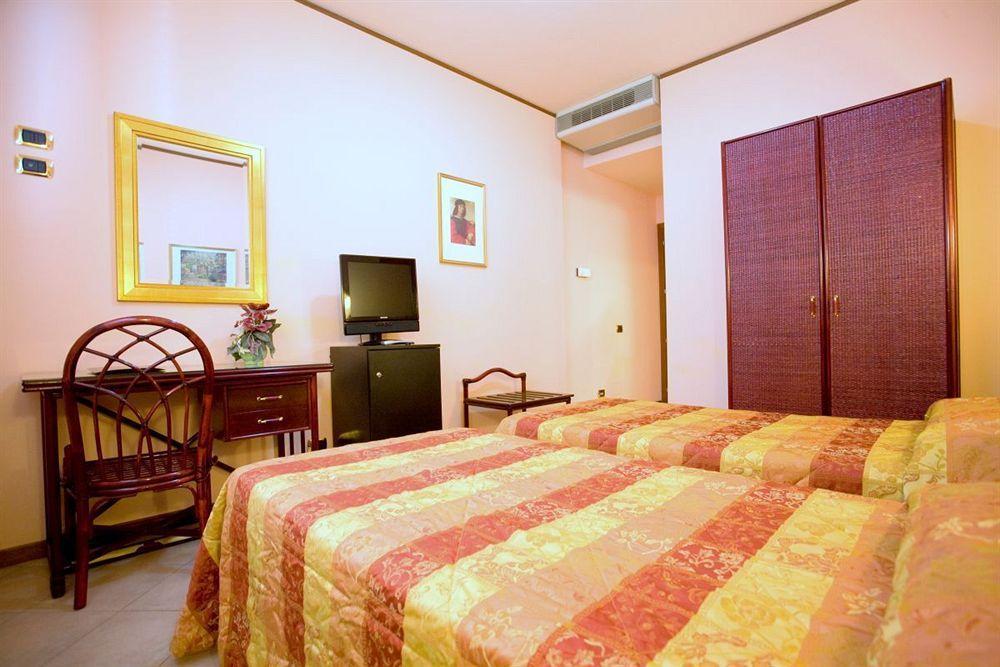 Hotel Villa Delle Rose Oristano Eksteriør billede