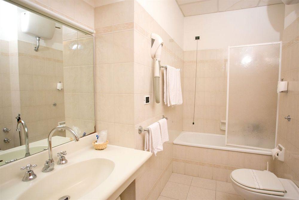 Hotel Villa Delle Rose Oristano Eksteriør billede