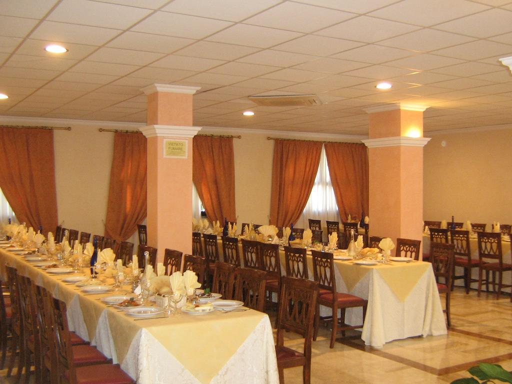 Hotel Villa Delle Rose Oristano Eksteriør billede
