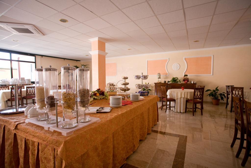 Hotel Villa Delle Rose Oristano Eksteriør billede